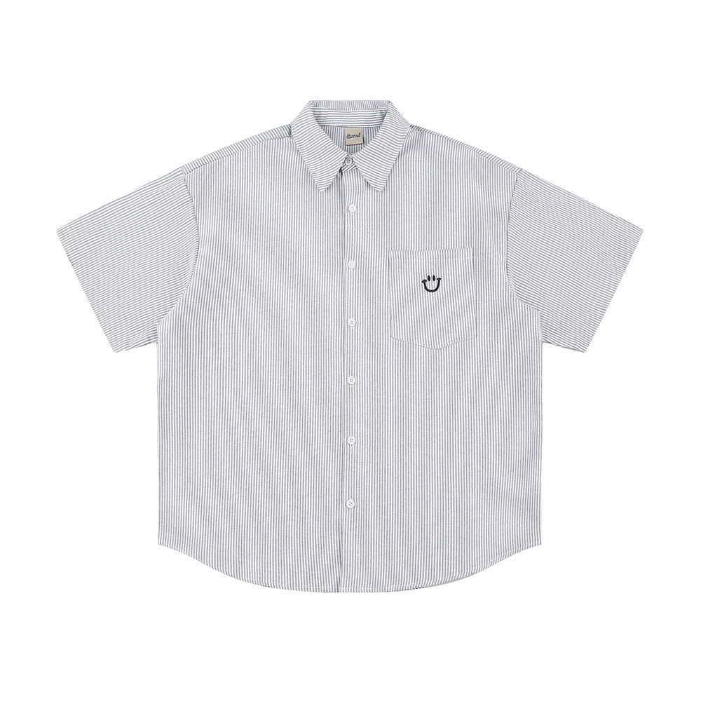 刺繡微笑短襯衫