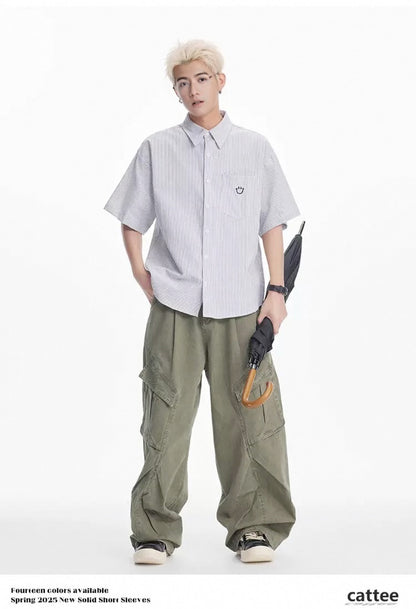 刺繡微笑短襯衫