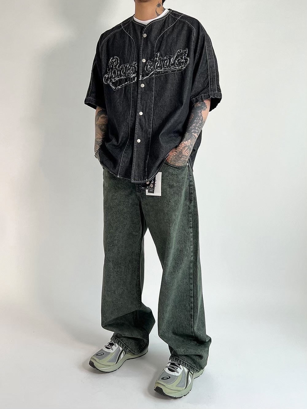 破壞文字牛仔棒球襯衫