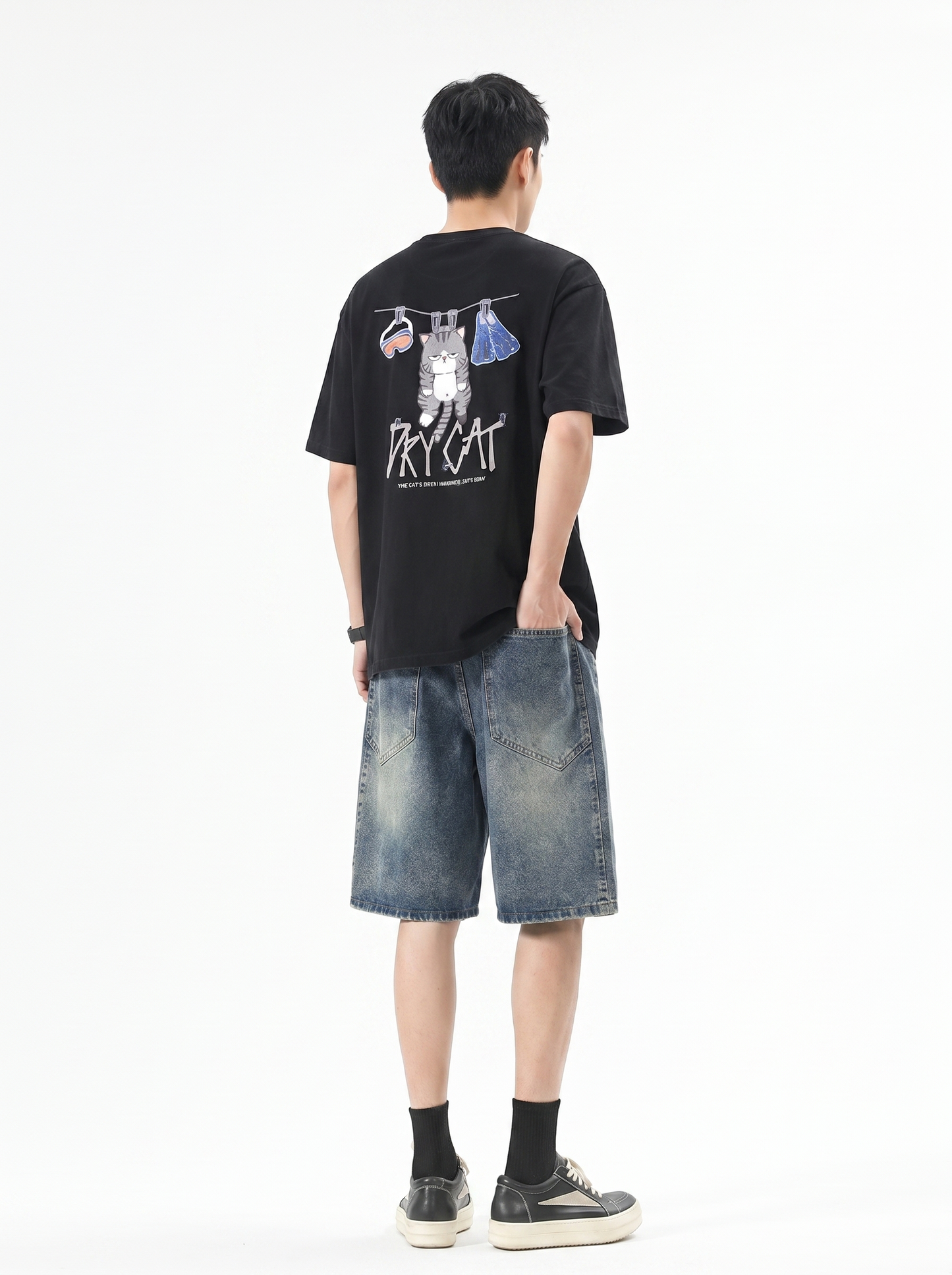 曬衣貓